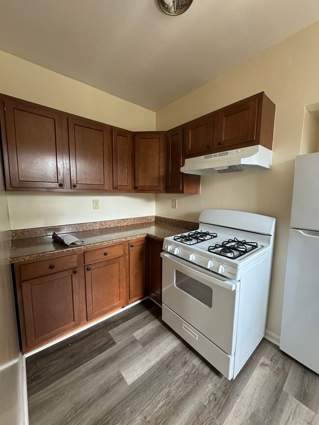 Photo - 90-92 Fountain St &amp; 373-377 Alden Ave Apartment