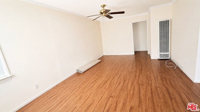 Foto del edificio - 3866 Bentley Ave