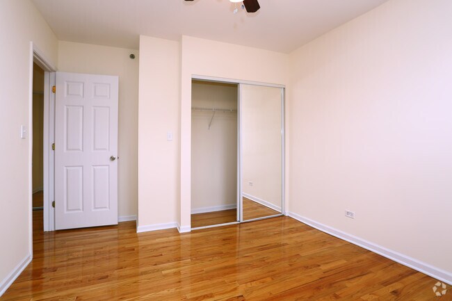 2HAB, 1BA - Segunda habitación - Uptown Regency - 5050 N Sheridan Rd