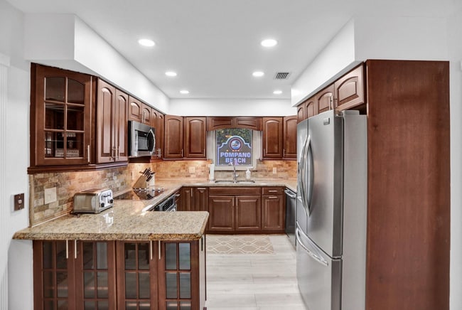 Foto del edificio - 470 SE 4th Ct