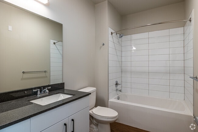 3BR, 2BA_Ford - 1348 SF - Darby at Briarcliff