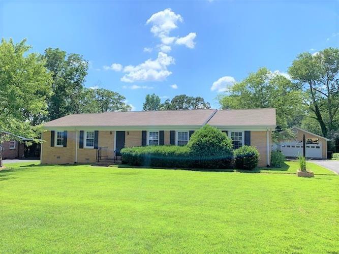 204 Skyview Ln, Tullahoma, TN 37388 House Rental in Tullahoma, TN