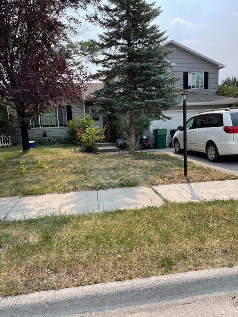 Primary Photo - 316 Greenway Ct