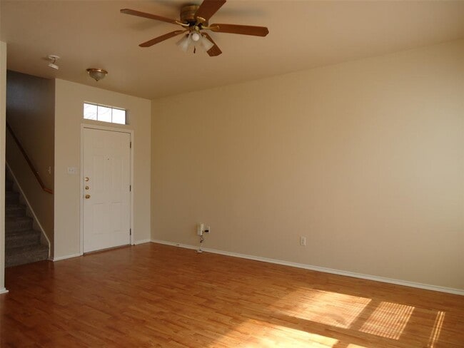 Building Photo - 2847 Southampton Way