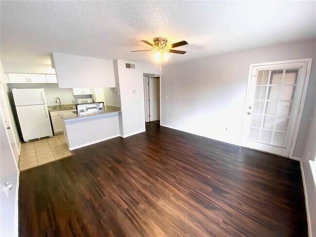 Foto del edificio - 4629 Cason Cove Dr