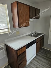 Building Photo - 5055 S Washington Rd