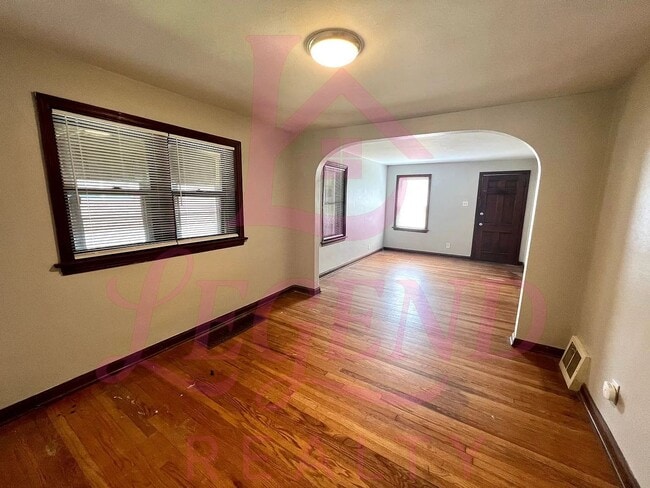Building Photo - Charming 2 Bedroom Home in Ferguson