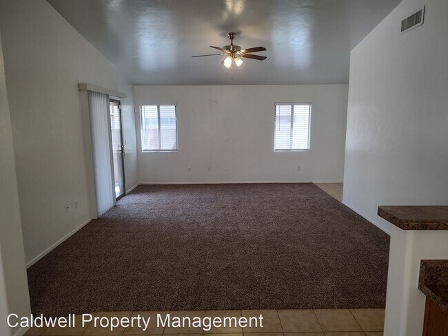 Foto del edificio - 4 br, 2 bath House - 3564 W Lost Village Lane