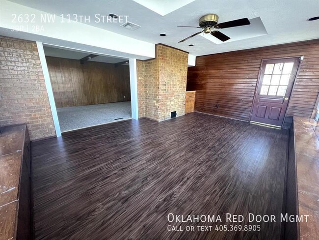 Foto del edificio - 3 BEDROOM 2 BATHROOM 2 CAR GARAGE IN NW OKC