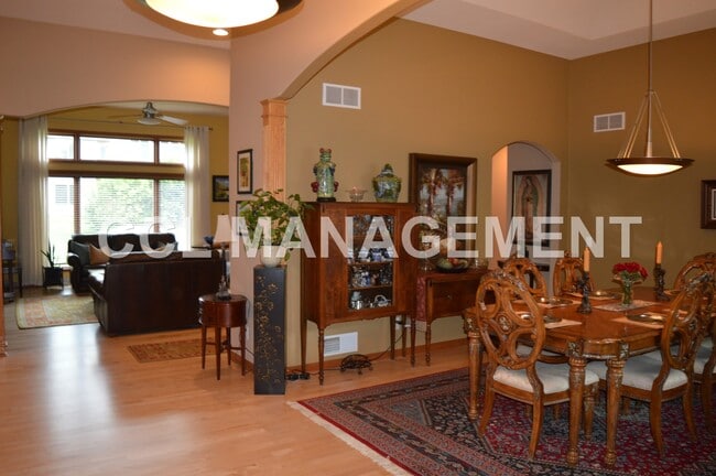 Foto del edificio - 9217 Bear Claw Way