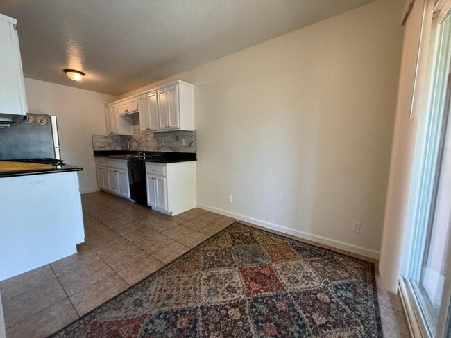 Building Photo - 1817 Piedmont Way