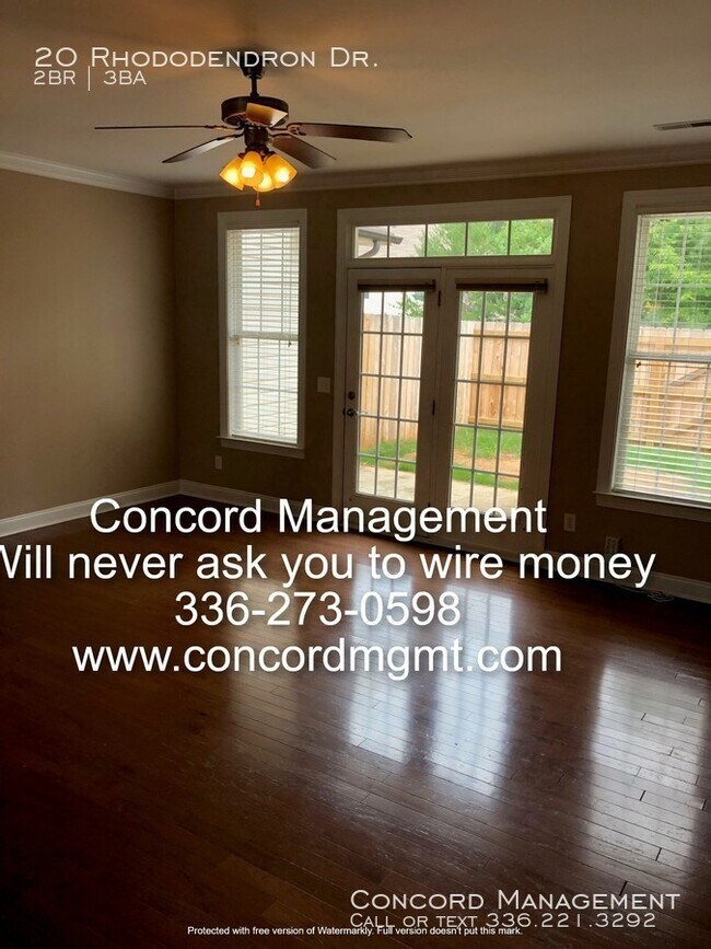 Foto del edificio - 20 Rhododendron Dr