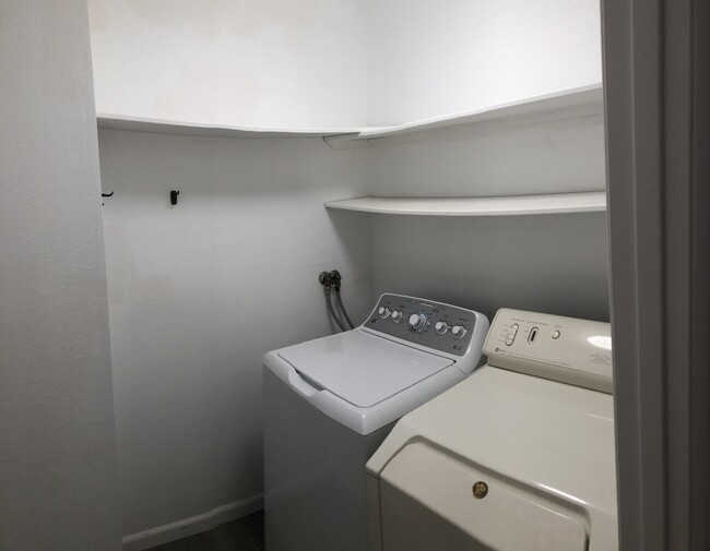 Laundry room - 1255 Nuuanu Ave