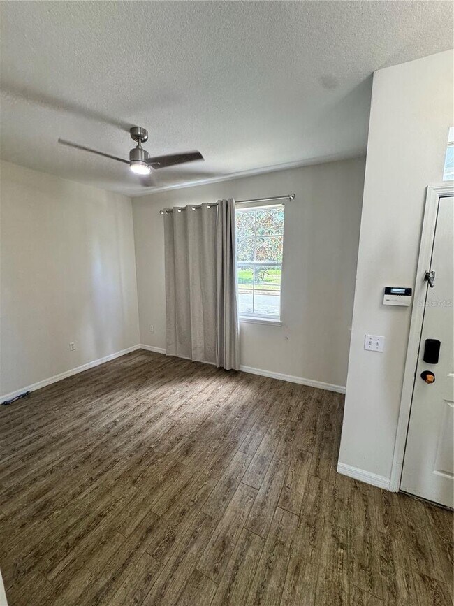 Foto del edificio - 2822 Grasmere View Pkwy N