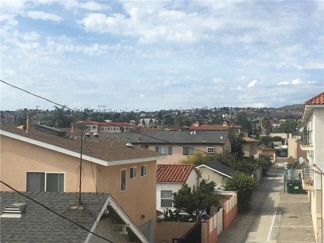 Foto del edificio - 1311 S Grand Ave