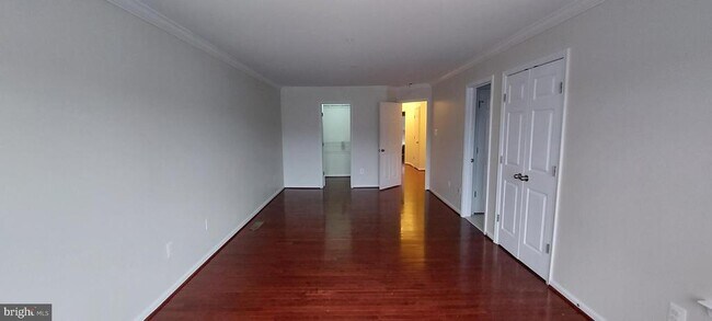 Building Photo - 6718 Green Mill Way