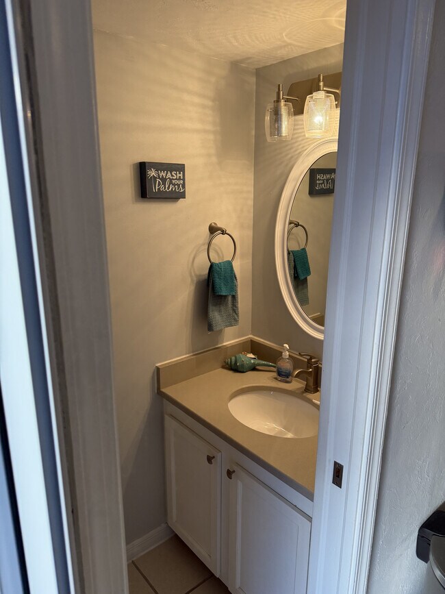 Foto del edificio - 4531 Bay Beach Ln