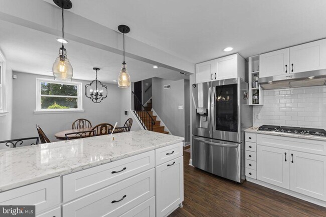 Building Photo - 13728 Gran Deur Dr