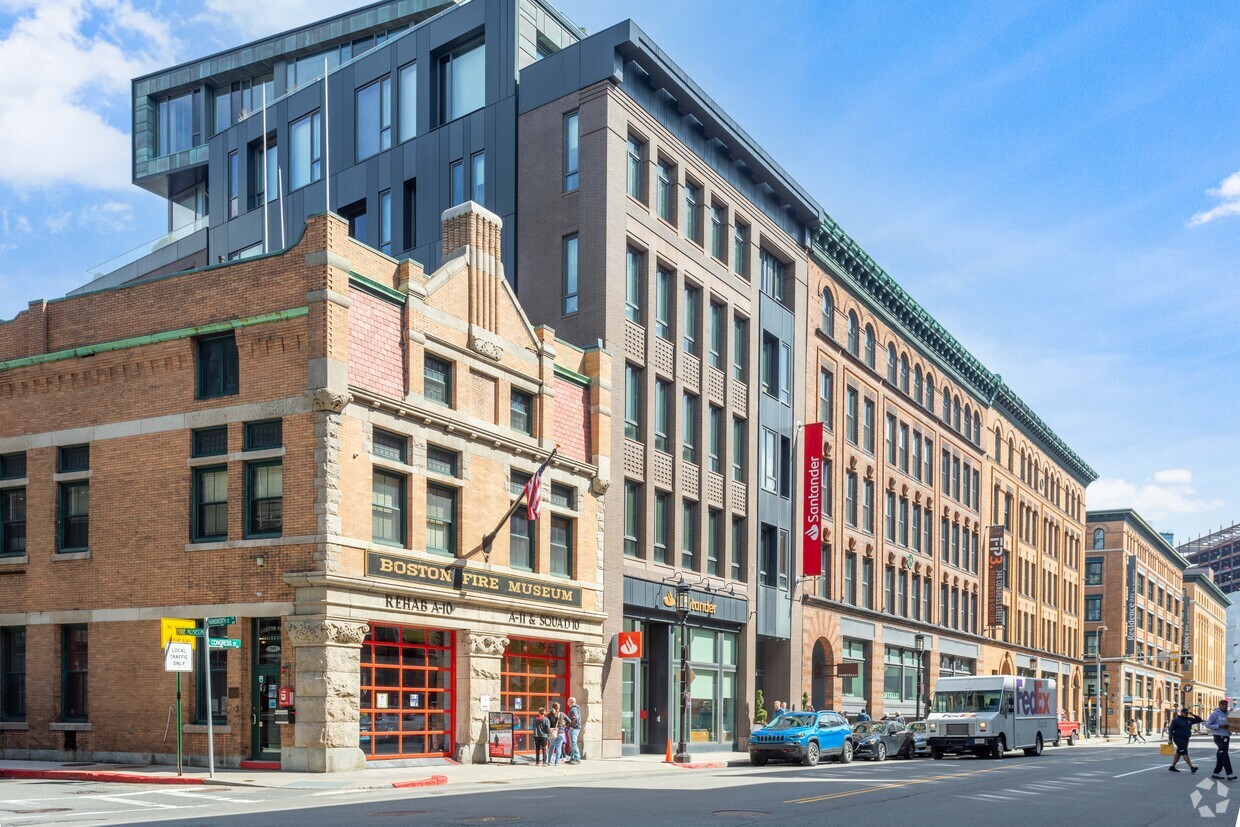 Primary Photo - FP3 Lofts & Restaurants @ Fort Point