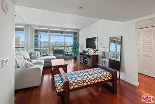 Foto del edificio - 13650 Marina Pointe Dr