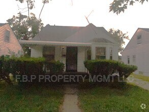 Building Photo - 14847 Cheyenne St