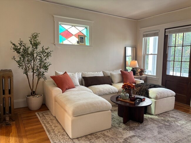 Sala de estar - 748 Belmont St