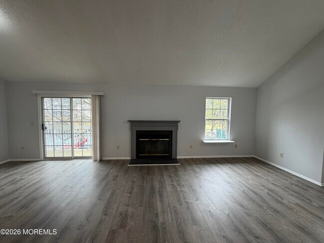 Foto del edificio - 6 Nashville Ct