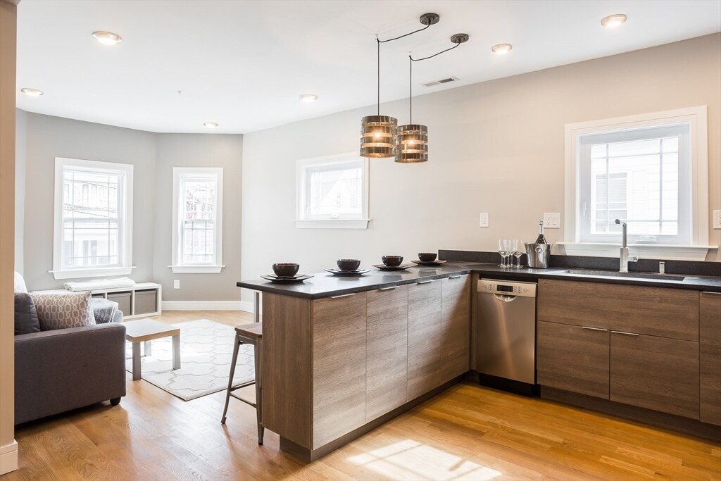 Foto principal - 40 Champney St