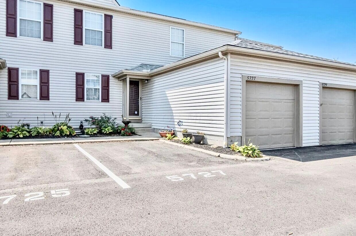 Primary Photo - 5727 Kilbury Ln