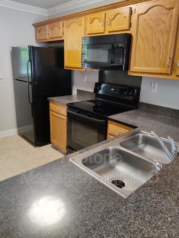 Foto del edificio - 1210 Green Oaks Ln