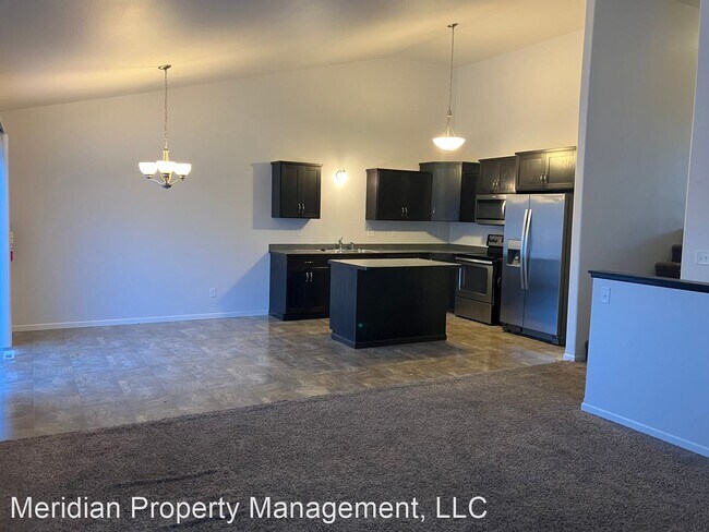 Foto del edificio - 3 br, 3 bath House - 2262 35th St Circle S