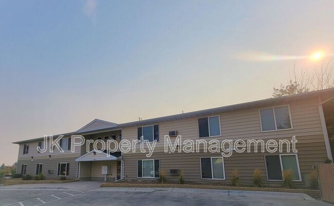Building Photo - 5000 4th Ave N