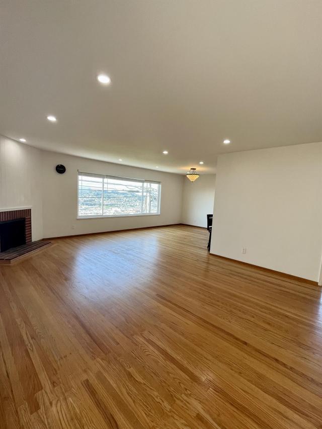 Foto del edificio - 3 bedroom in Daly City CA 94014