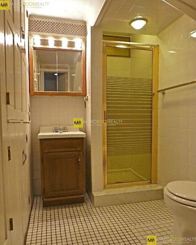 Building Photo - 24 Fayette St