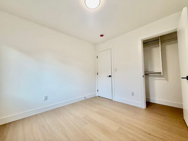 Building Photo - 7479-149A 149a St