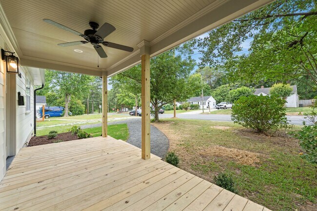 Building Photo - APPLICATION PENDING 07/08/24: Available No...