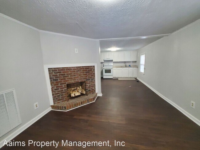 Building Photo - 2 br, 1 bath House - 2073 Goins Drive