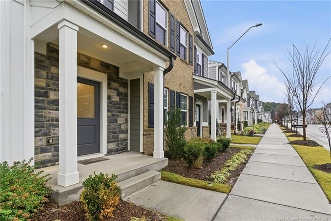 Foto del edificio - 245 Ribbon Rail St