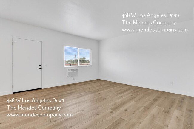 Foto del edificio - 468-72 W Los Angeles Dr