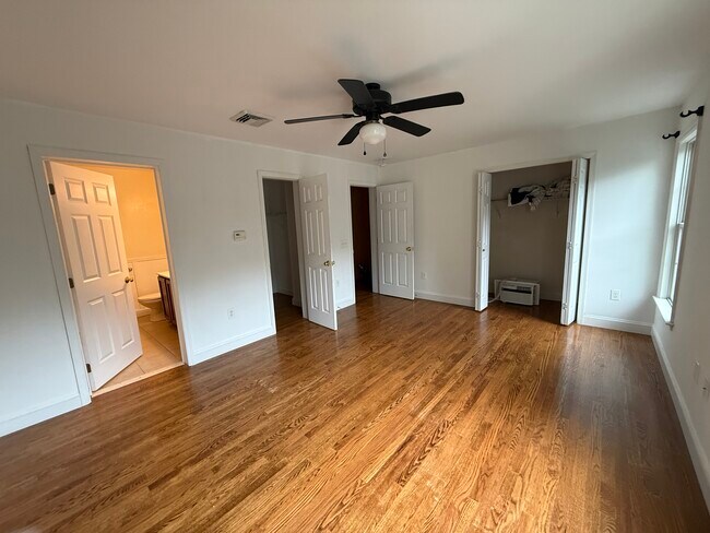 Building Photo - 20 Hudson Cir
