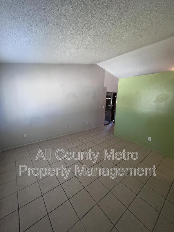 Foto del edificio - 2539 Ridgewood Ave