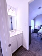 Building Photo - 246 Crest Sights Dr