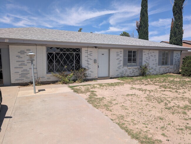 Foto del edificio - 507 E Mescalero Rd