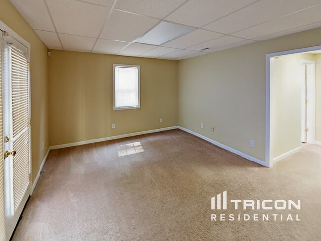 Building Photo - 6156 Pritchett Dr