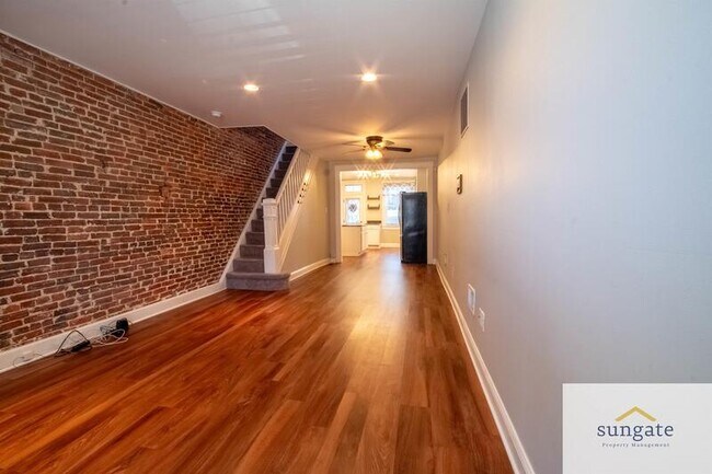 Building Photo - 280 S Robinson St