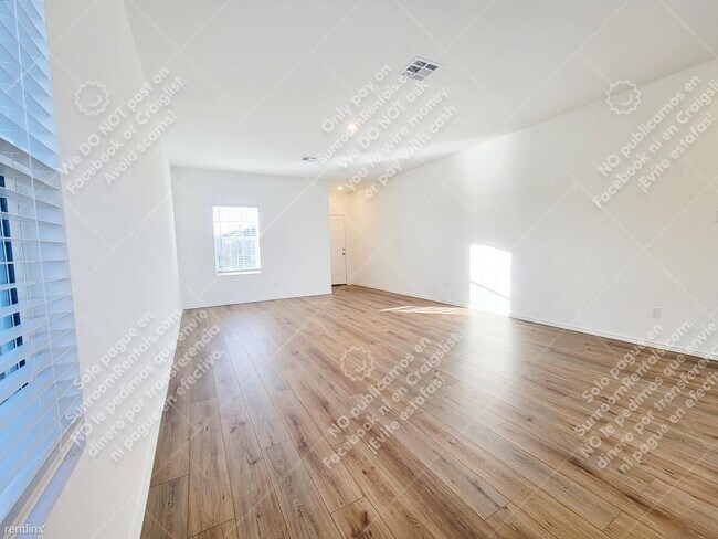 Building Photo - 3 br, 2.5 bath House - 624 Waterway Ave