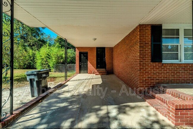 Building Photo - 2011 Coleman Ct
