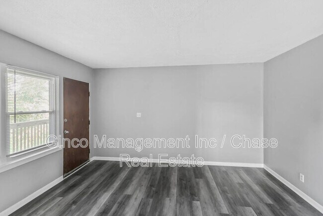 Foto del edificio - 991 Tollview Ave