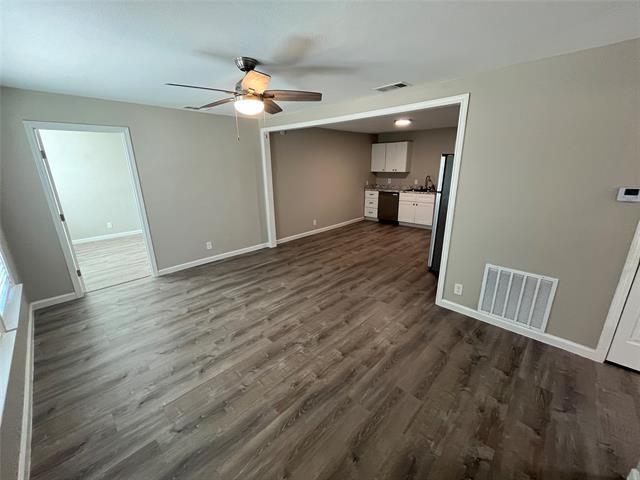 Building Photo - 1321 Dacki Ave