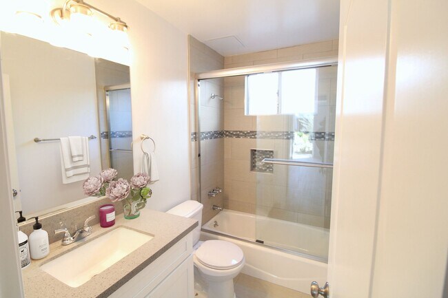 Foto del interior - 4232 Lindblade Dr